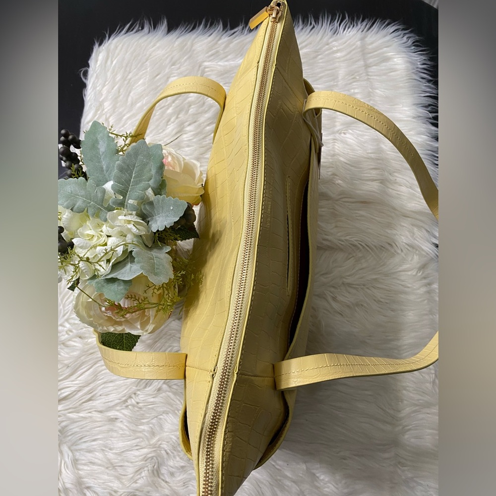 Hammitt Large Cream Tote Bag - Picture 7 of 11